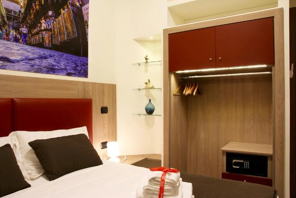Standard Double room (full double bed)