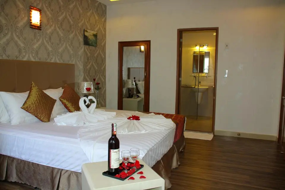 Deluxe Double room with balcony (full double bed)