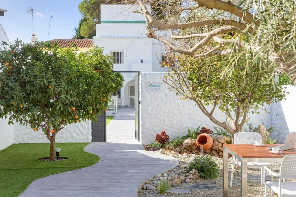 Villa Mamba By Seric,15' walking to the beach