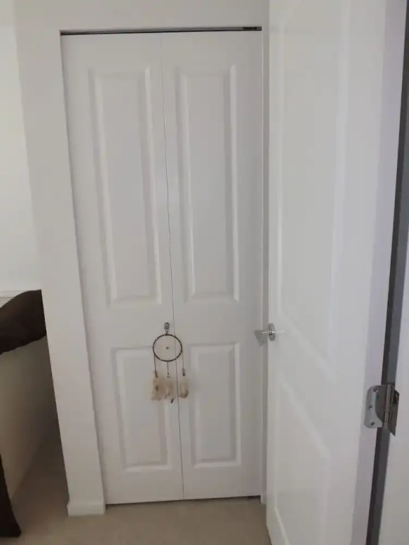 Welcome To Surrey Townhouse - фото 6