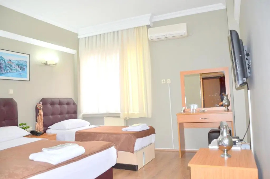 Economy Double room (twin beds)
