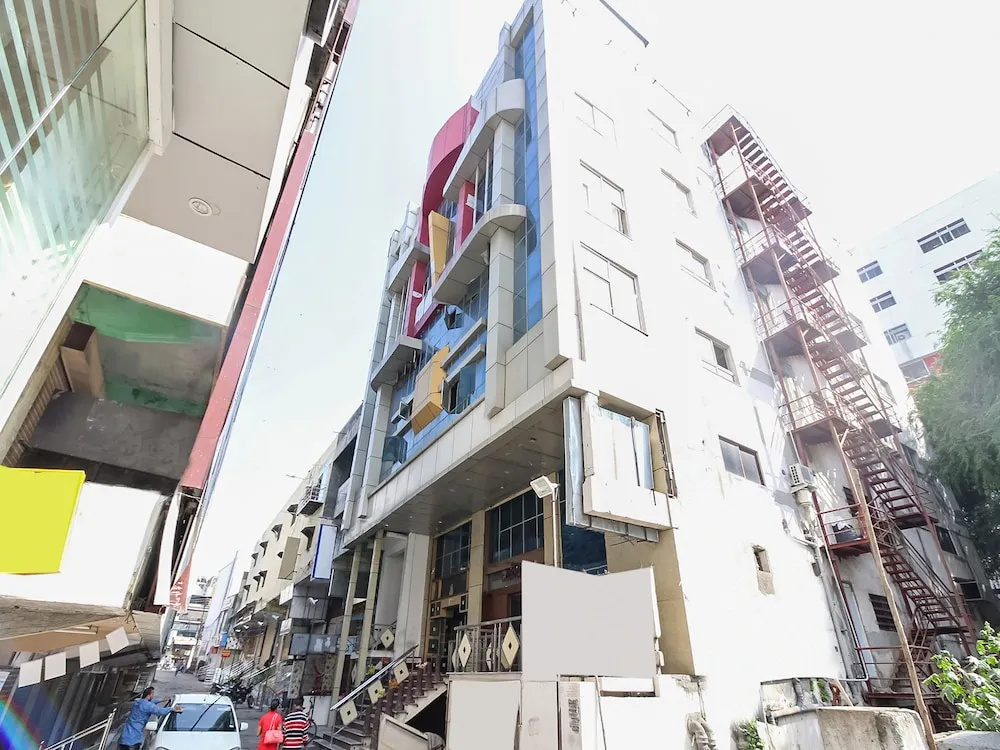 Grand Elite Hotel