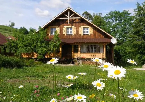Salamandra Village
