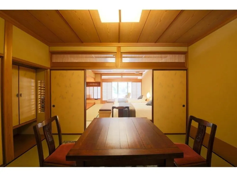 Superior Double room (twin beds)