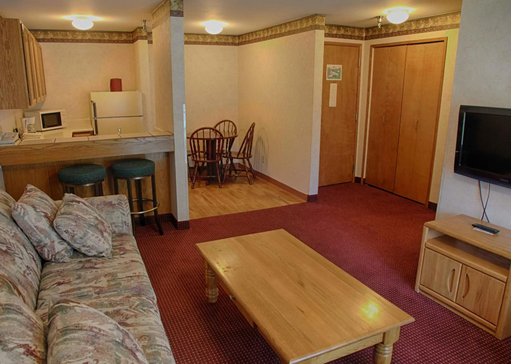 2 Bedrooms Suite