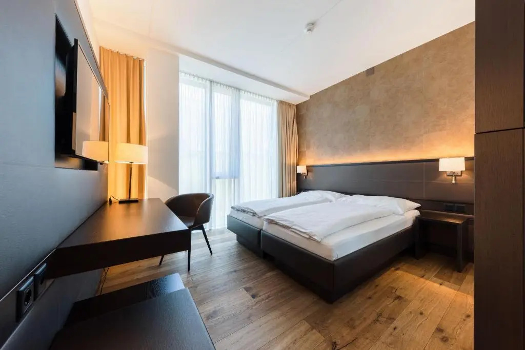 Standard Double room (full double bed)