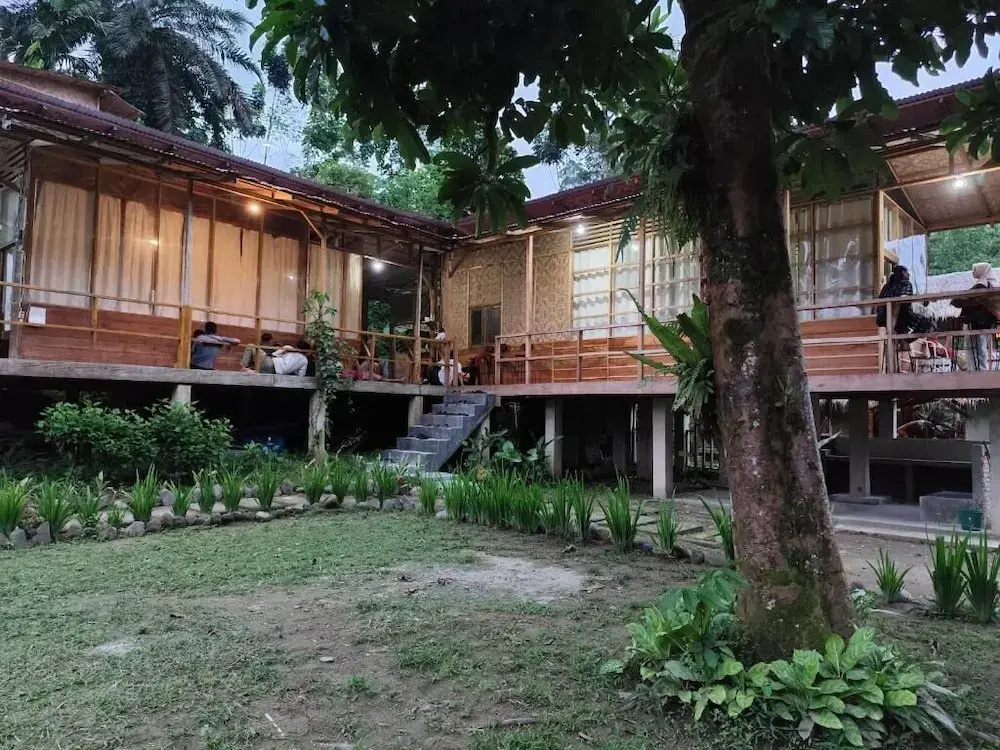 Bua Guest House Tangkahan