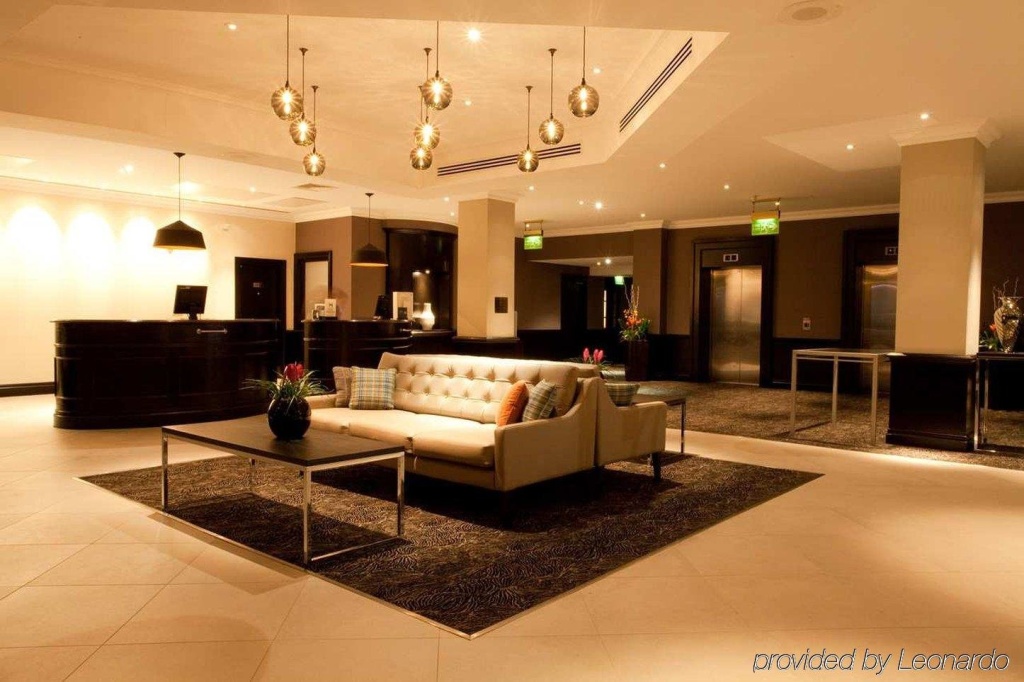 Lobby & Reception