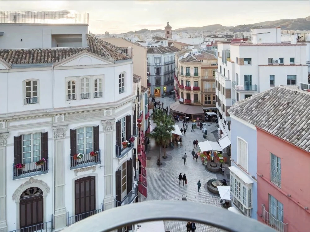 INMálaga Granada