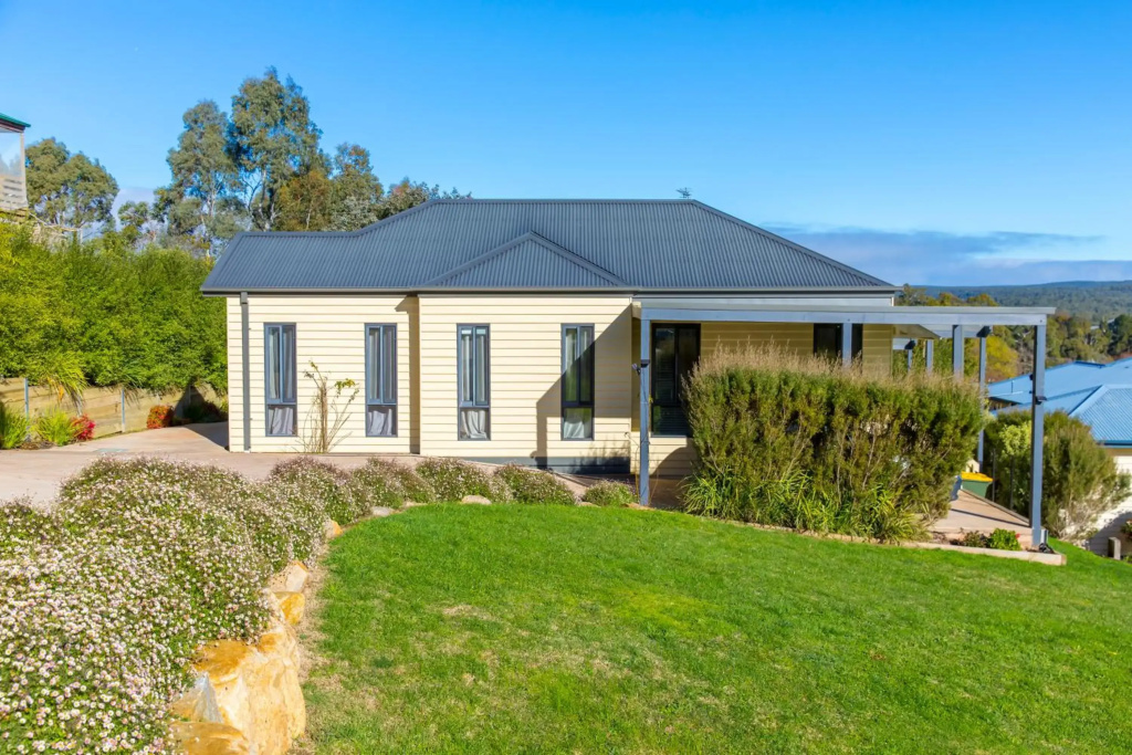 Alfies on Albert Daylesford