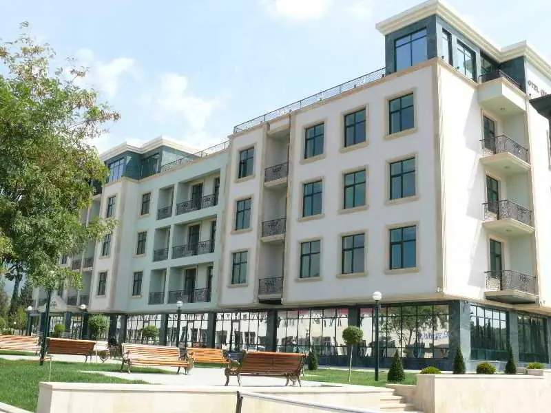Qubek Hotel