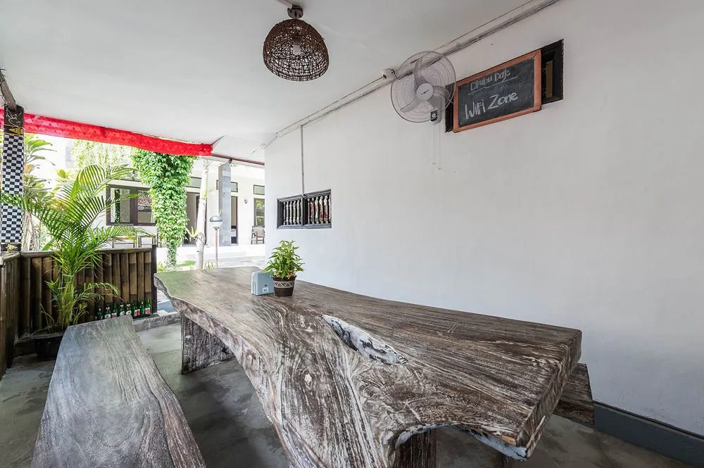 Airy Legian Gang Bendesa 4 Kuta Bali