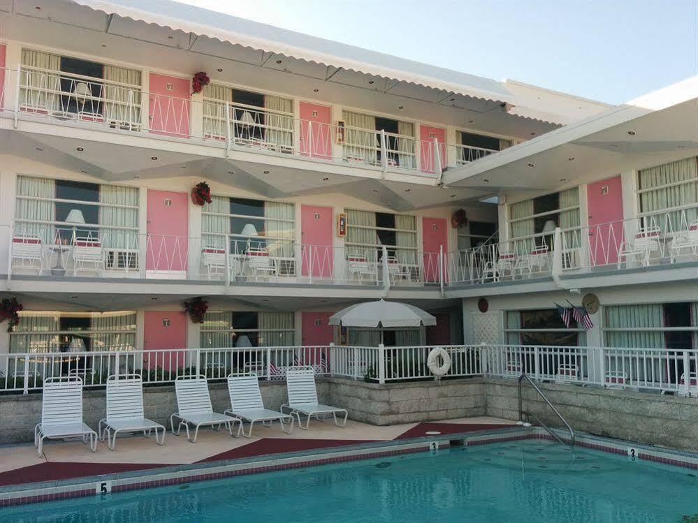 Pink Champagne Motel image