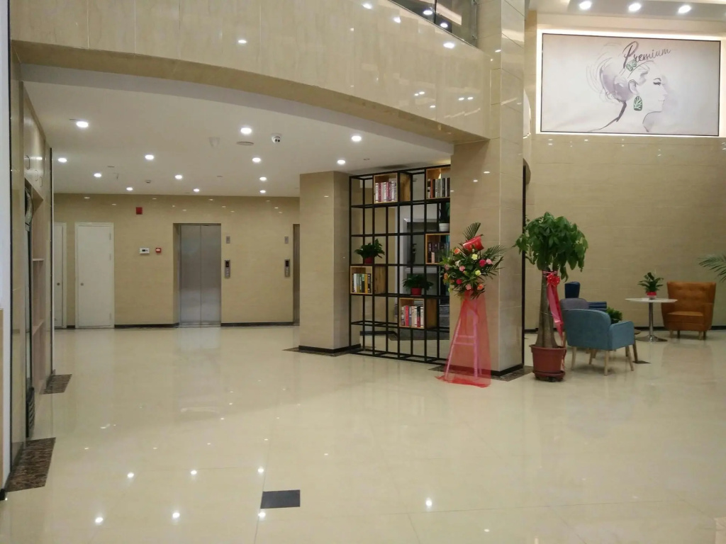 Lobby & Reception