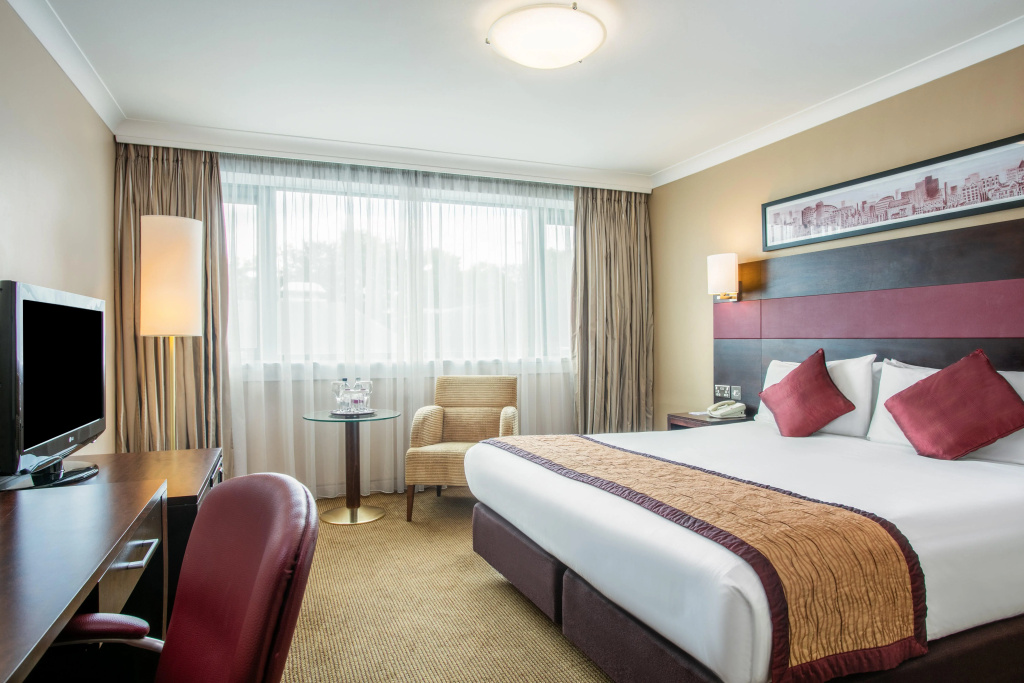 Crowne Plaza Manchester Airport by IHG - фото 4