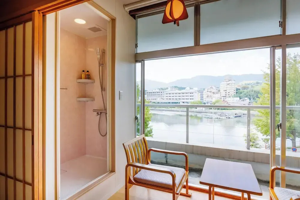 Biwako Grand Hotel - Chambres