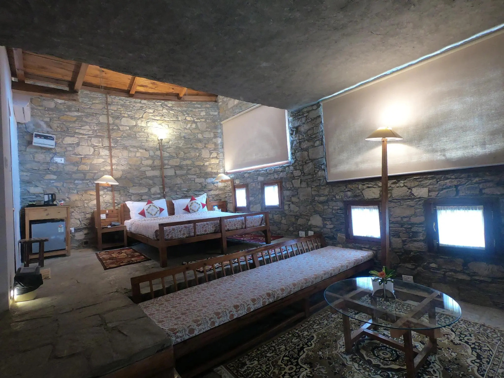 Aamod Monolith Resort Bhimtal - Chambres