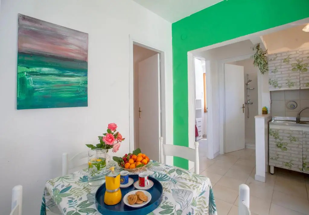 2 Bedrooms Cottage