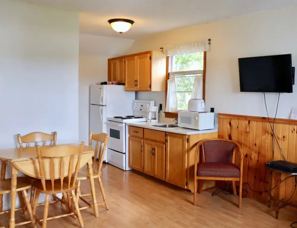 2 Bedrooms Economy Cottage
