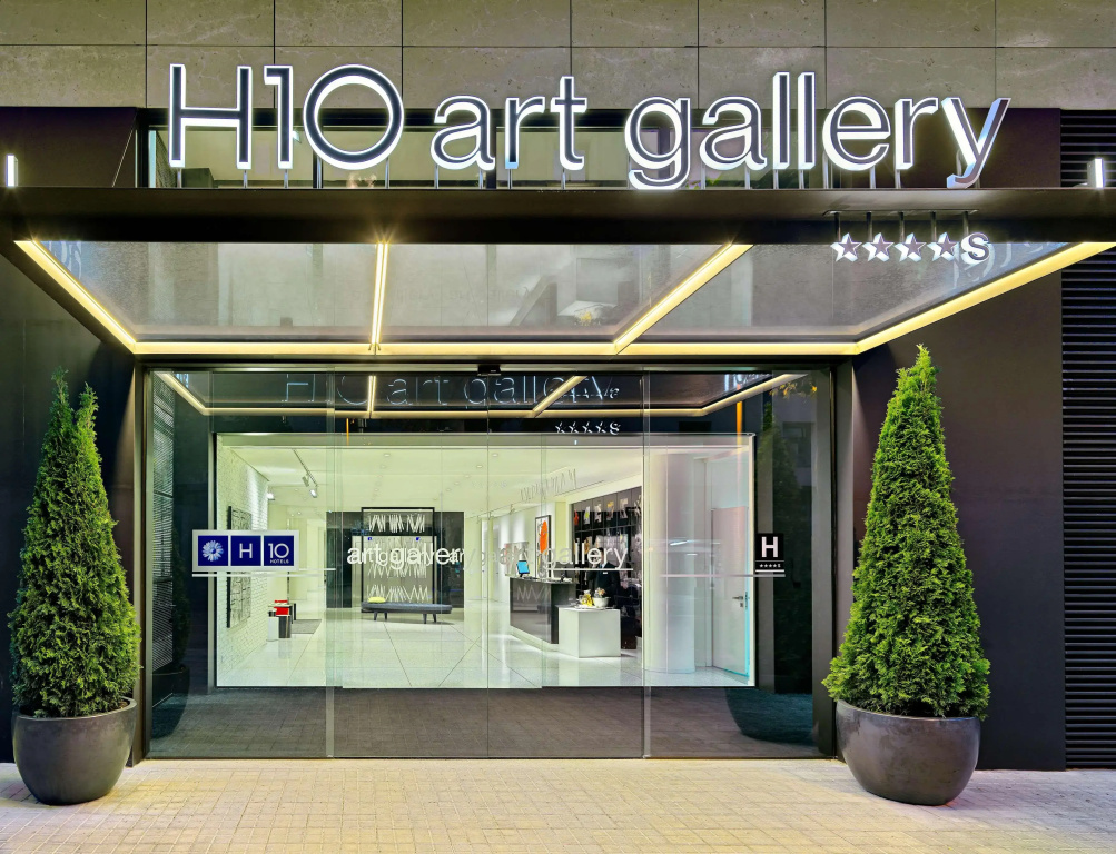 H10 Art Gallery — фото