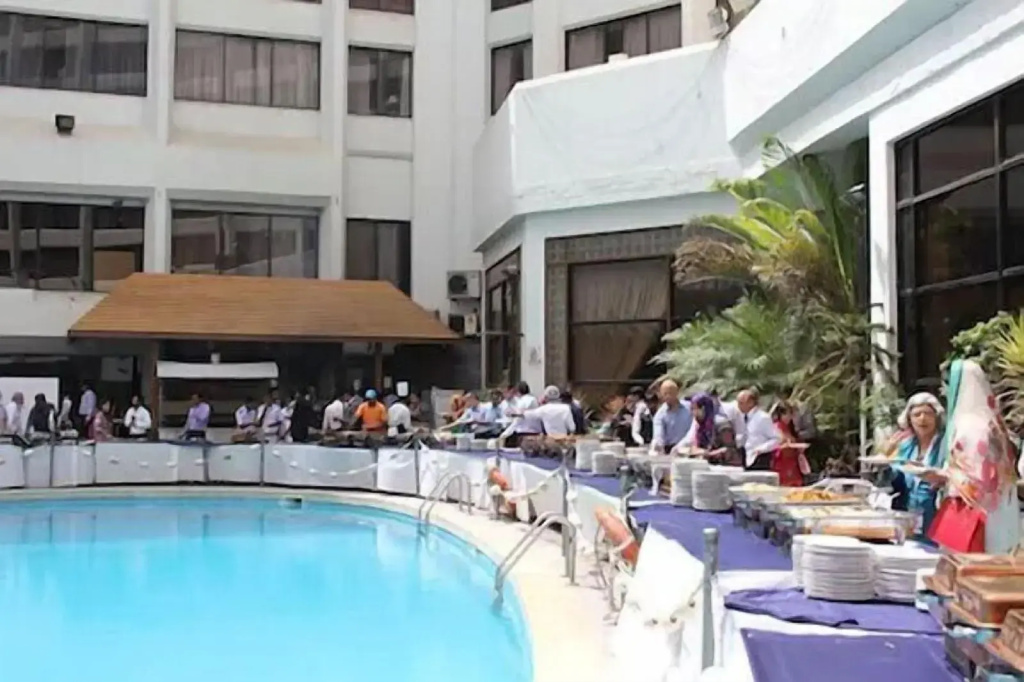 Regent Plaza Hotel & Convention Centre - Général