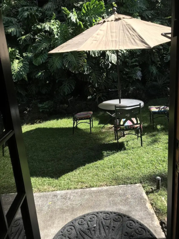 Hale Maluhia Country Inn