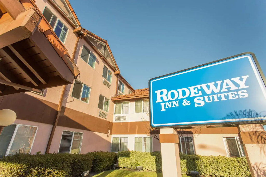 Rodeway Inn and Suites Hayward