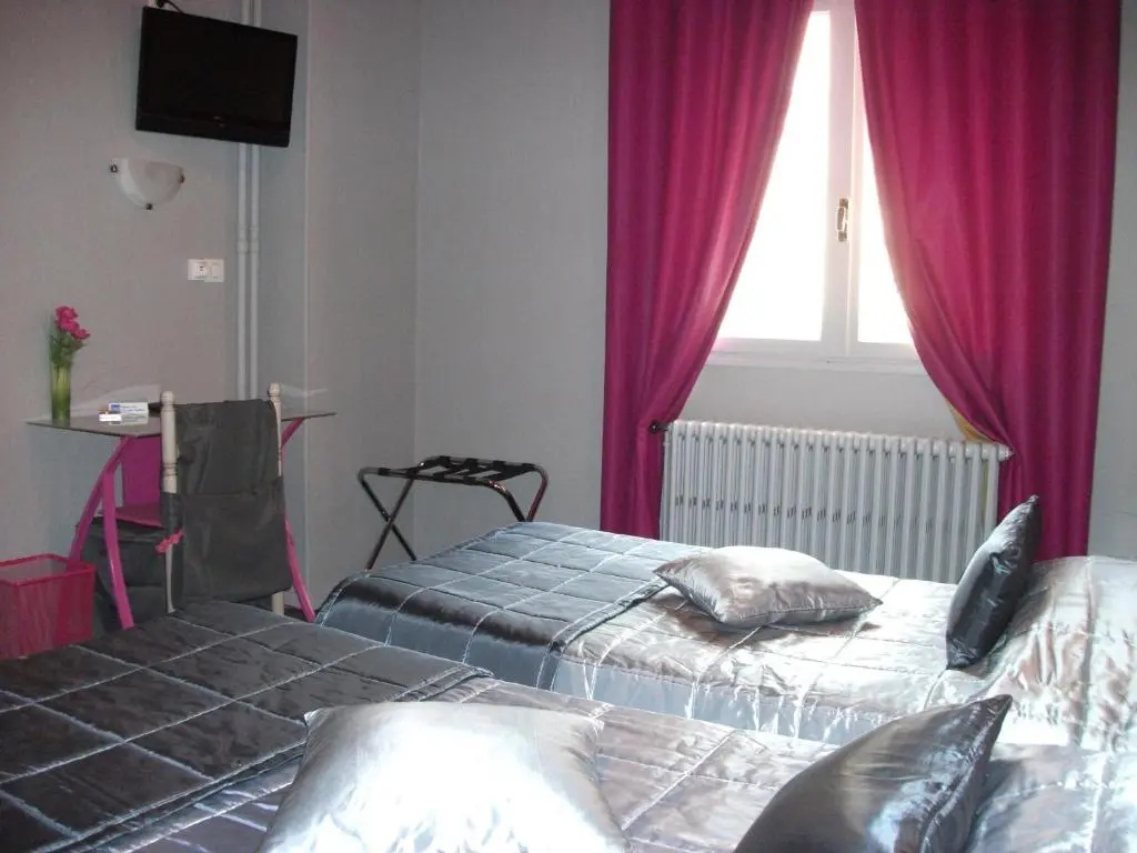 Standard Double room (twin beds)