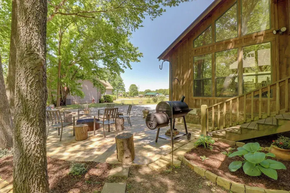 Roomy Riverfront 'trout Valley Cabin' w/ Porch!