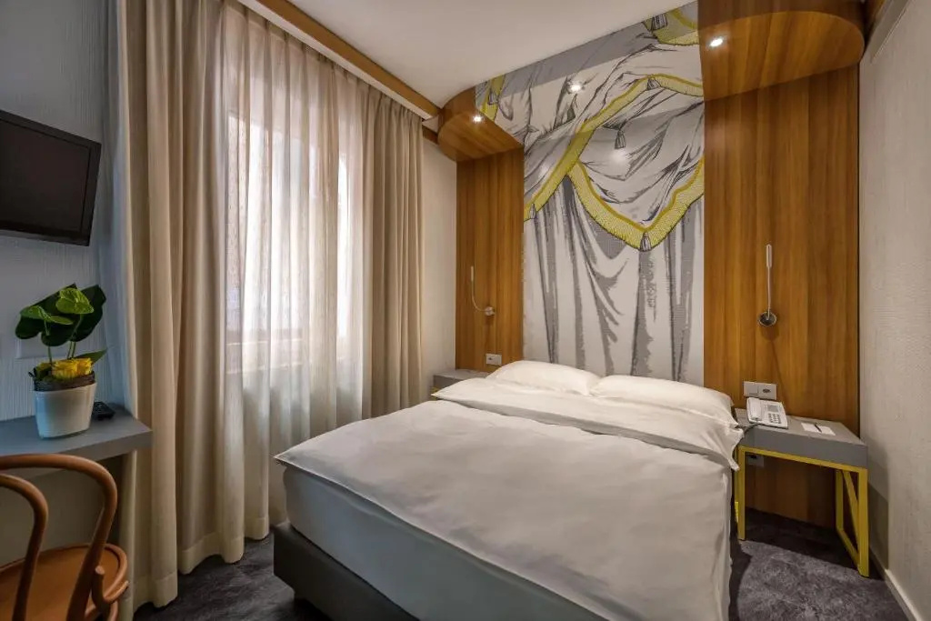 Economy Single room with courtyard view