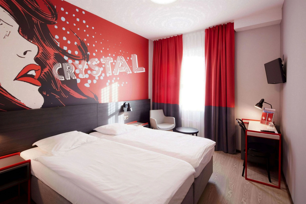 Hotel Crystal — 4