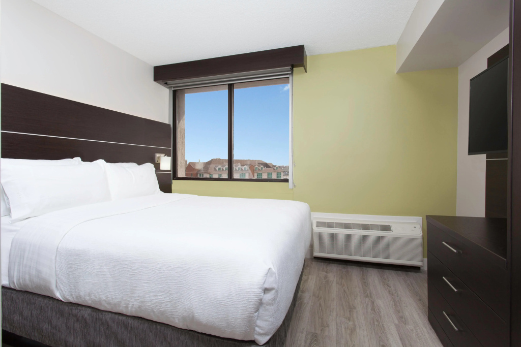 Holiday Inn Express & Suites Mississauga-Toronto Southwest by IHG - Général