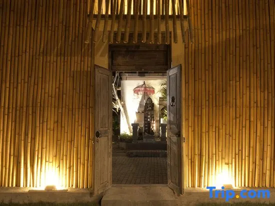 3BR Villa Rabu - Minggu Villas Seminyak