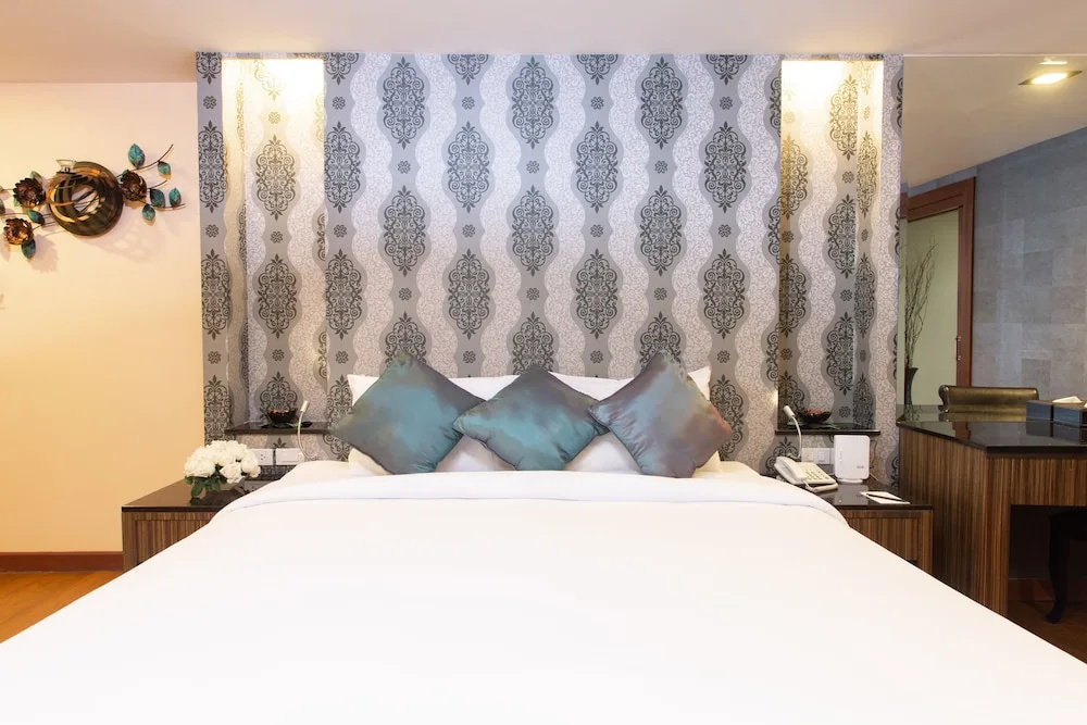 1 Bedroom Presidential Suite with city view