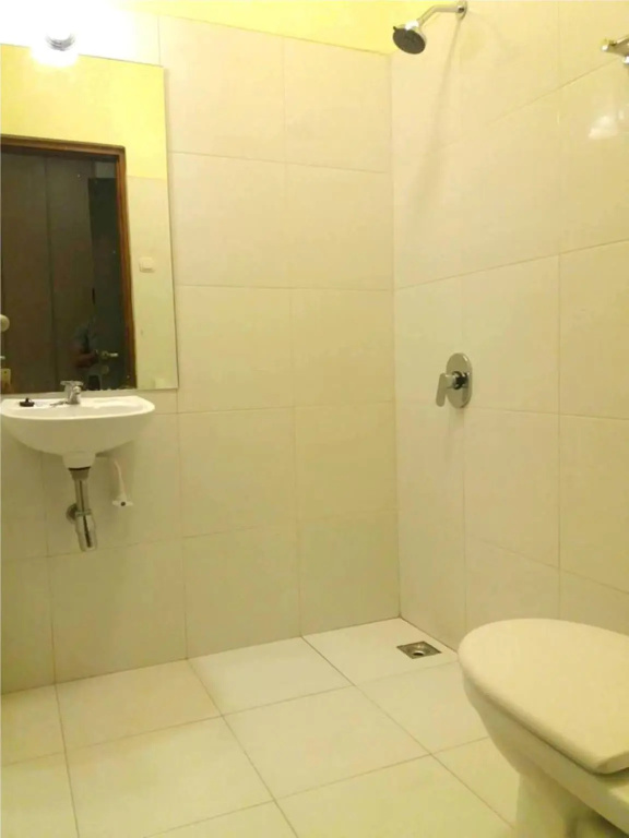 Deluxe Double room (full double bed)