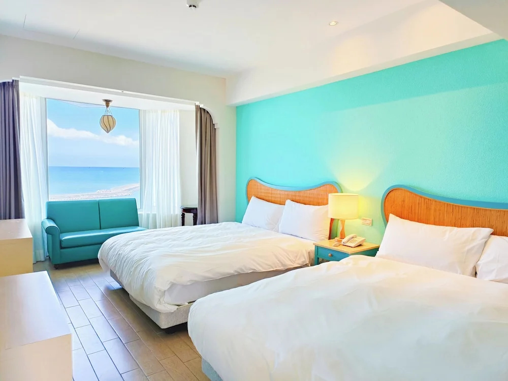 Classic Quadruple room with ocean view