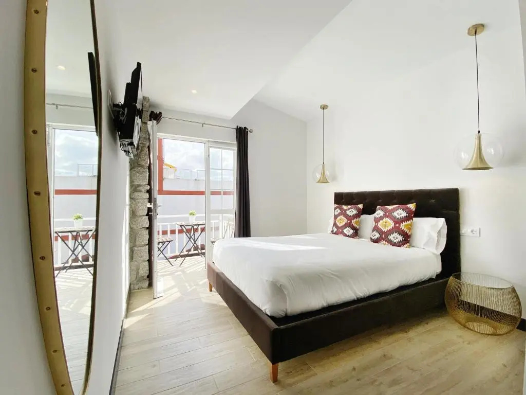 Standard Double room with balcony (full double bed)