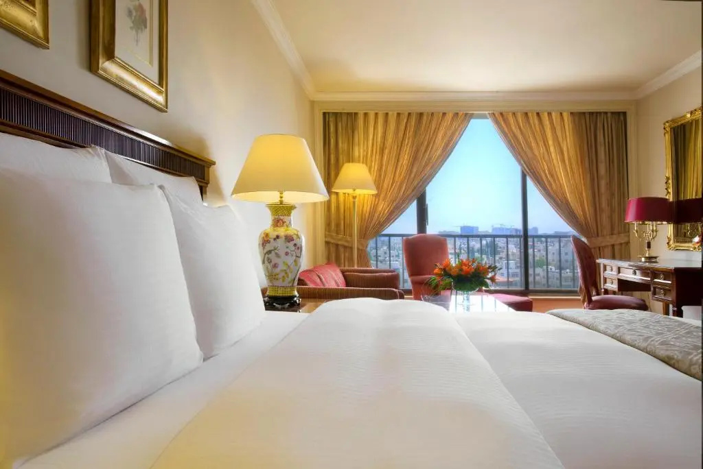 Deluxe Double room (full double bed)