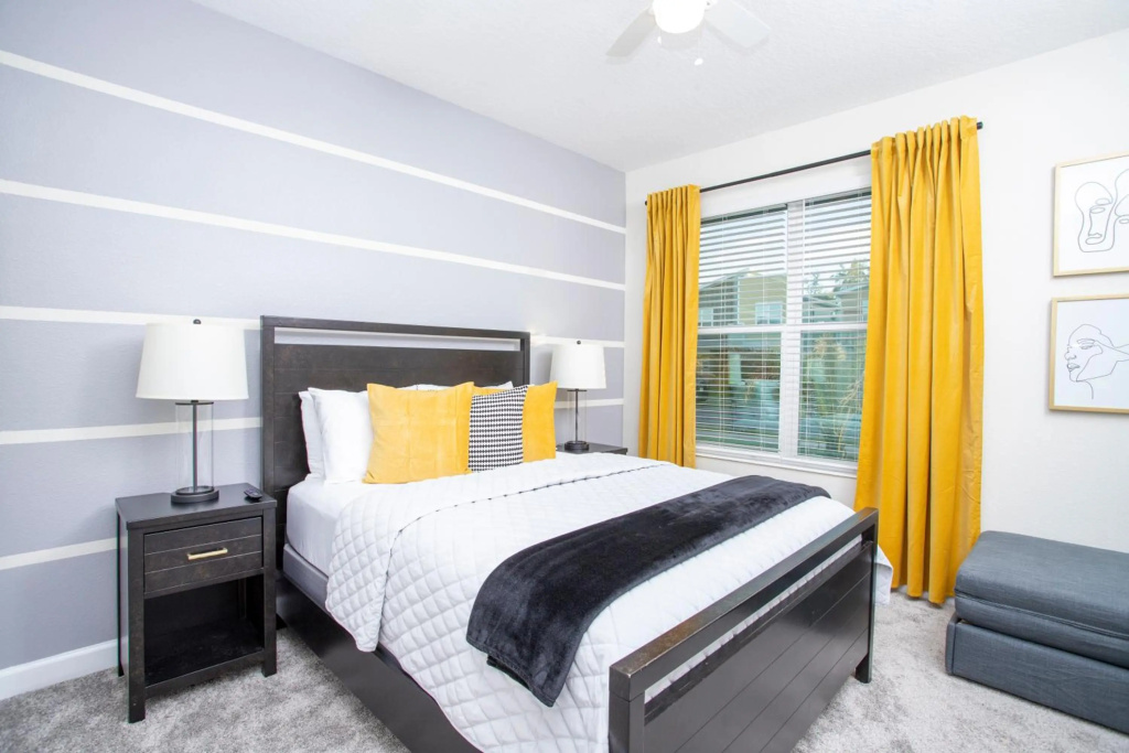 Gorgeous 5 Bd Single Family Close to Disney @ Storey Lake Resort 2734