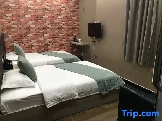 Economy Double room (full double bed)