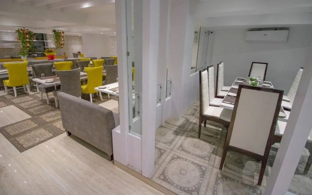 Hotel photo 8