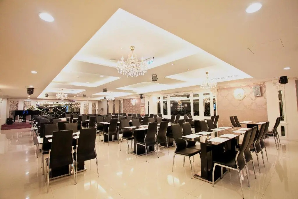 Hotel photo 13