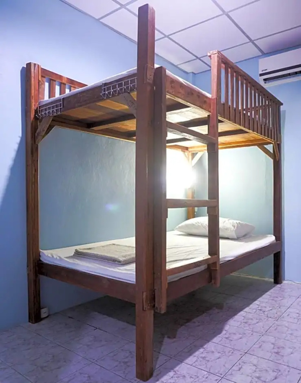 Economy Triple room