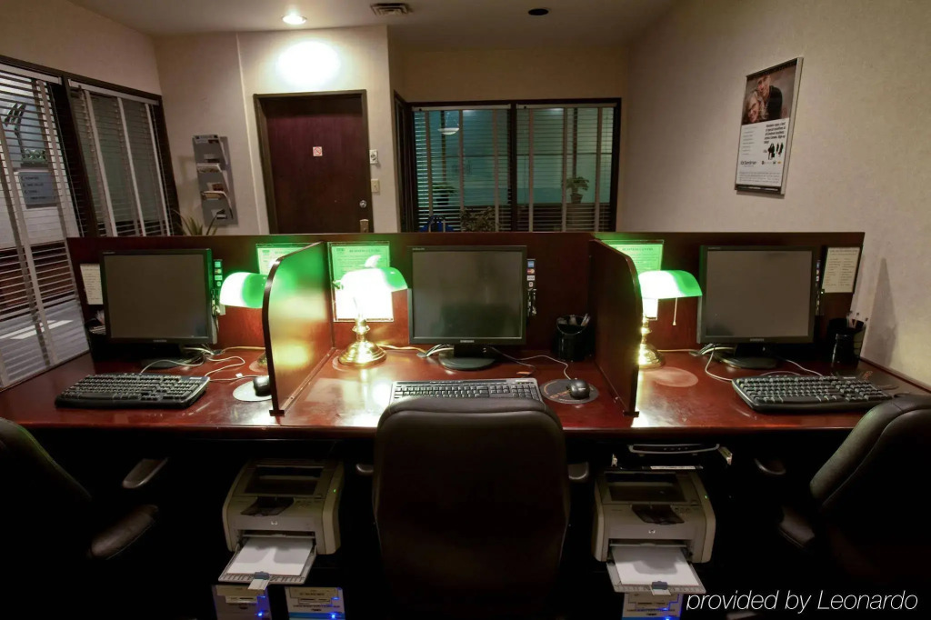 Sandman Signature Calgary Downtown Hotel - фото 43