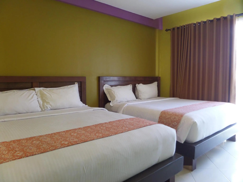 Standard Quadruple room