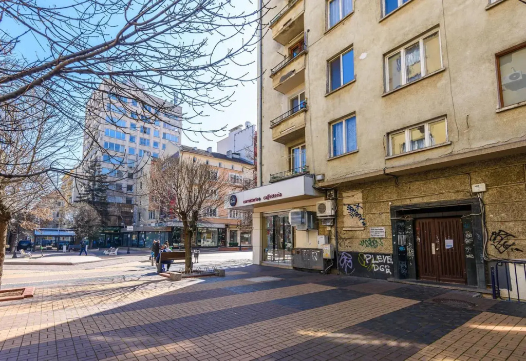 Zero-Waste Studio Apartment in Central Sofia