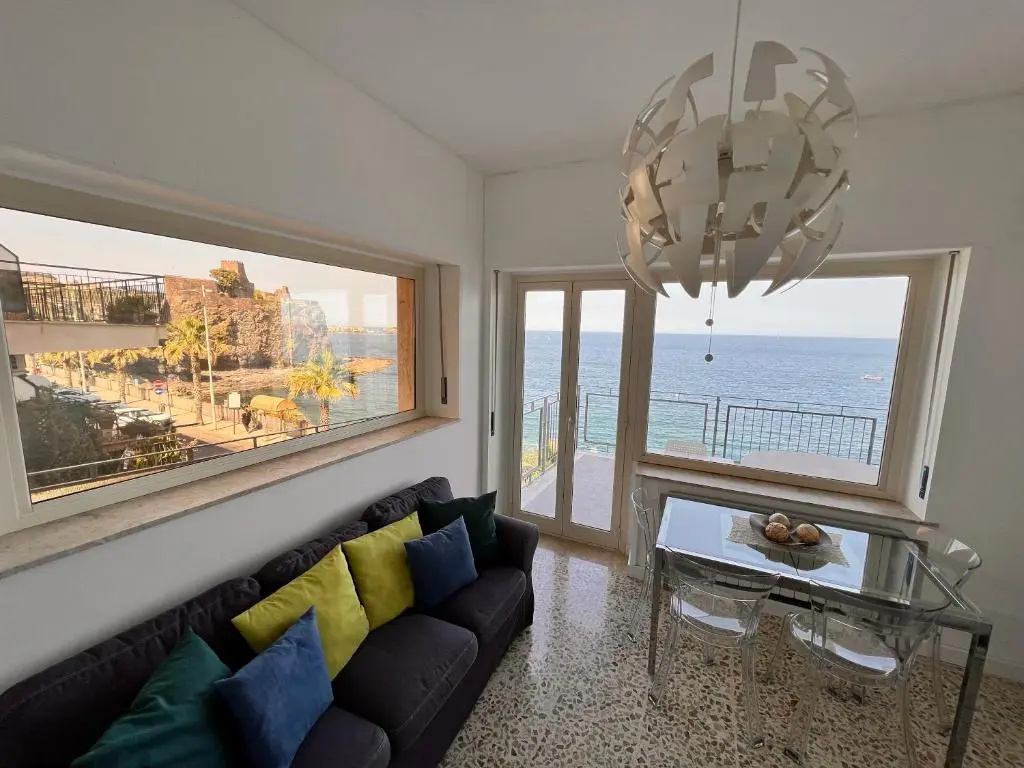 Apartment with sea view