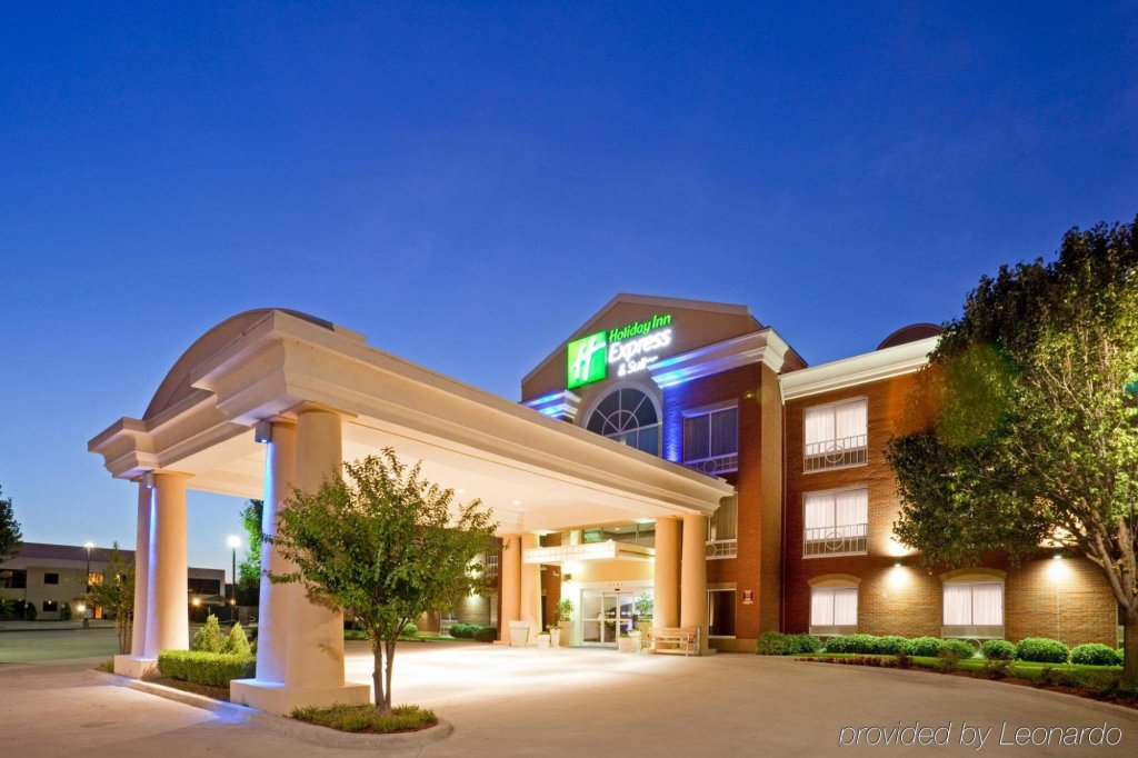Holiday Inn Express & Suites Dallas-North Tollway (N Plano), an IHG Hotel image