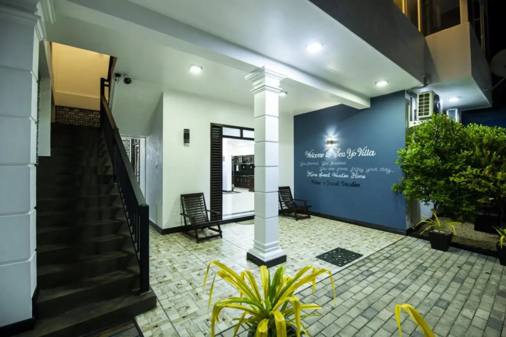 Sea Yo Villa - Super Luxury 05 Bed Rooms Villa - Hikkaduwa