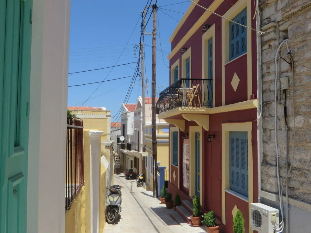 Maravelias Rooms